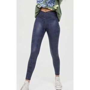 OFFLINE BY AERIE Crossover High Waisted Blue Crackle Leggings MEDIUM NWT